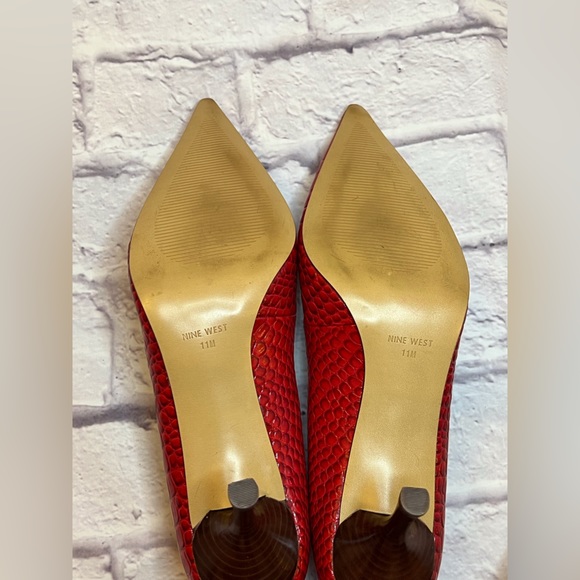 Nine West Red Leather Pump with Wood Heel - Picture 4 of 8